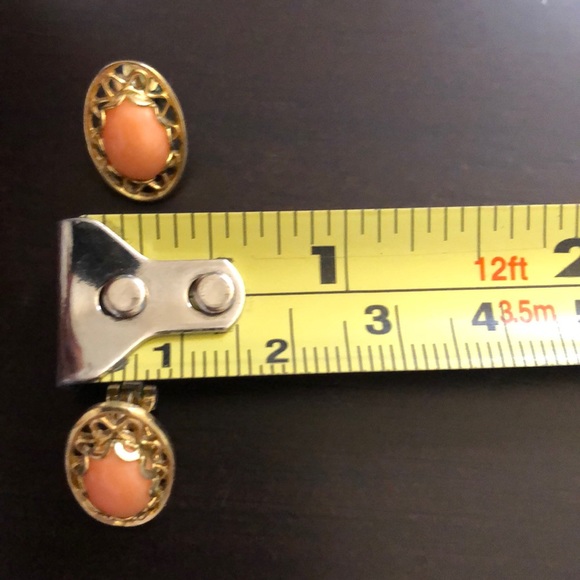 Vintage Small Gold and Pink Clip On Earrings - Picture 3 of 7